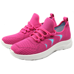 Женские кроссовки