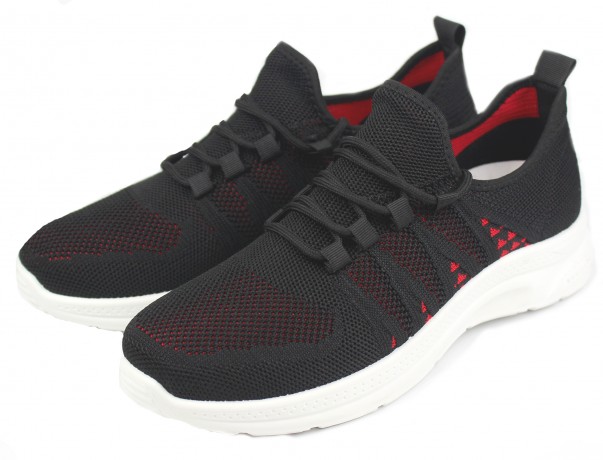 Кроссовки женские 