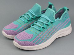 Кроссовки женские    