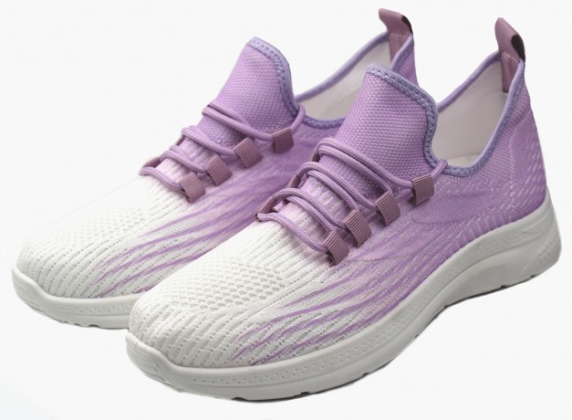 Кроссовки женские   