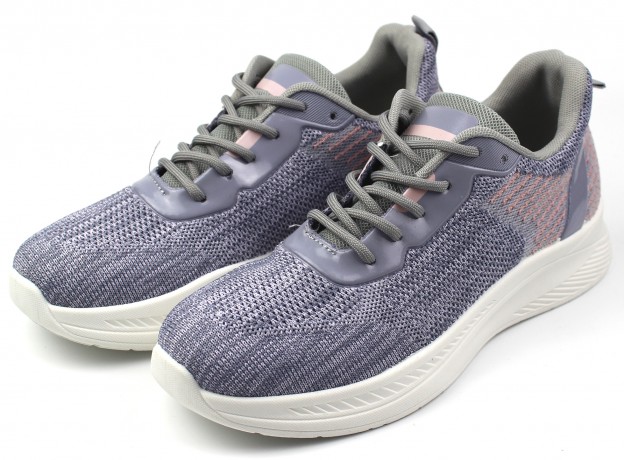 Кроссовки женские  