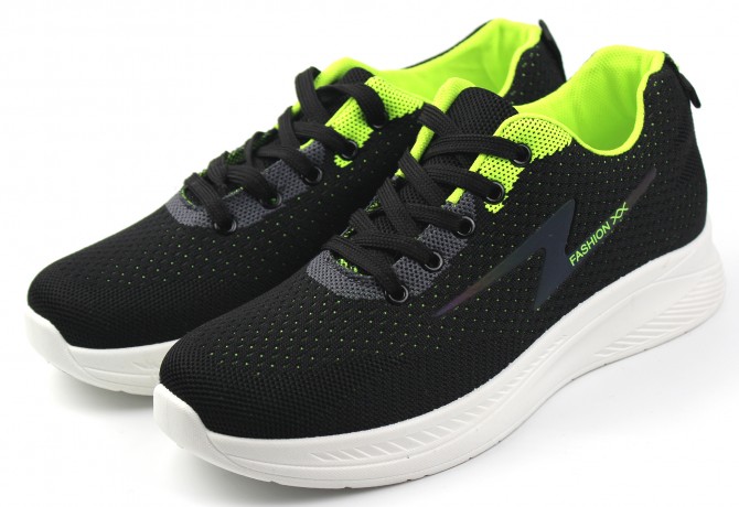 Кроссовки женские 