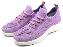 Кроссовки женские 