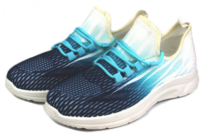 Кроссовки женские   