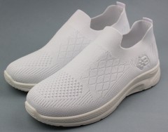 Кроссовки женские   