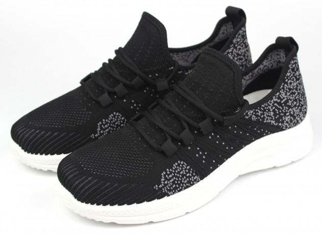 Кроссовки женские 