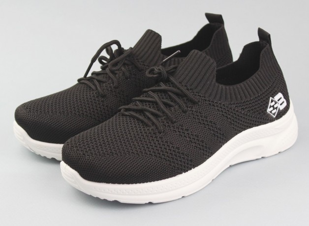 Кроссовки женские