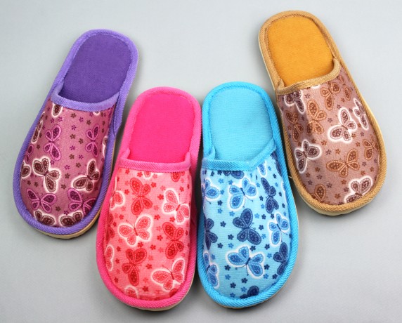 Тапочки женские закрытые 