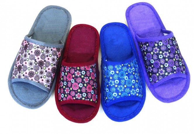 Тапочки женские открытые