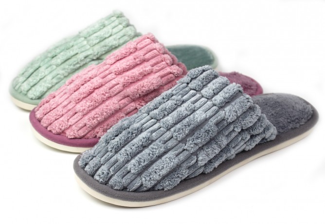 Тапочки   женские закрытые  