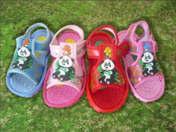 Сандалии для девочки