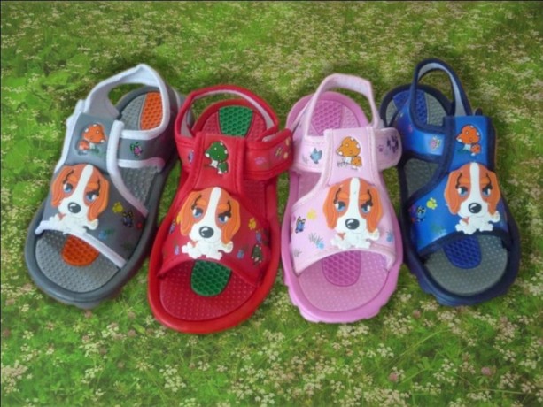 Сандалии для девочки