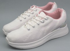 Кроссовки женские  