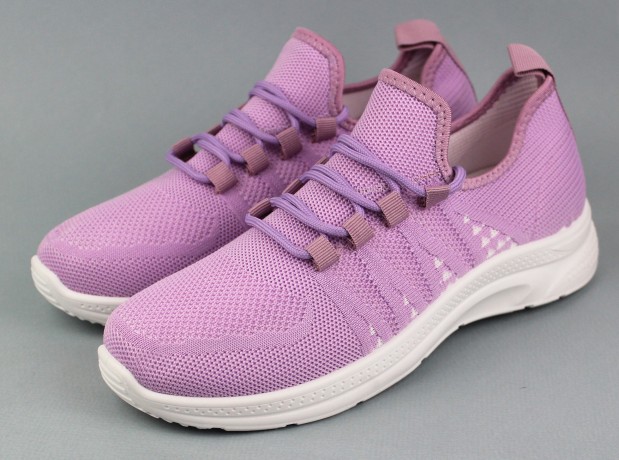 Кроссовки женские