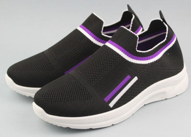 Кроссовки женские  