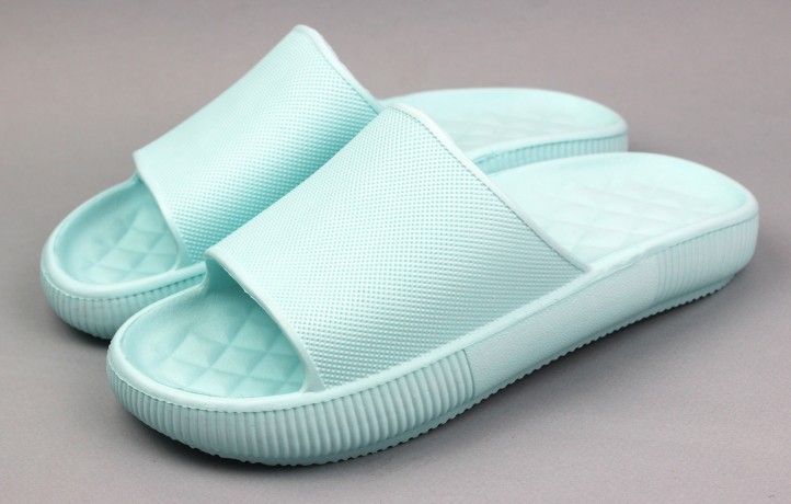 Сланцы женские 