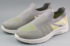 Кроссовки женские  