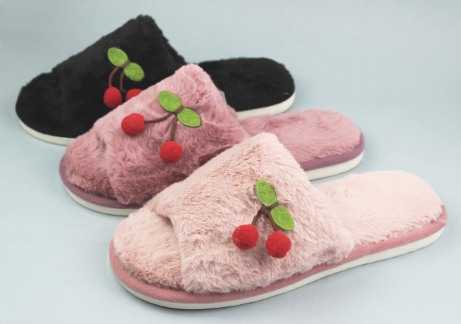 Тапочки   женские открытые 