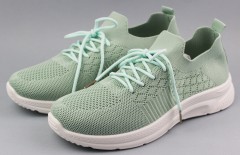 Кроссовки женские  