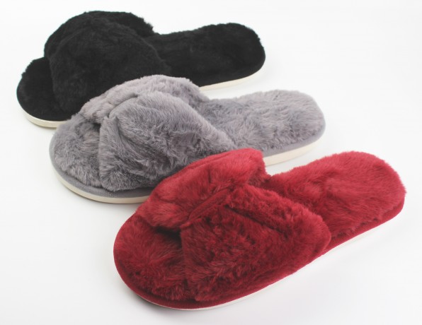 Тапочки   женские открытые 