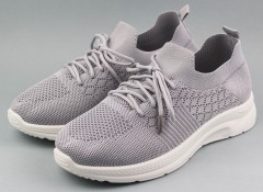 Кроссовки женские  