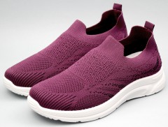 Кроссовки женские 