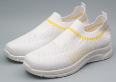 Кроссовки женские 