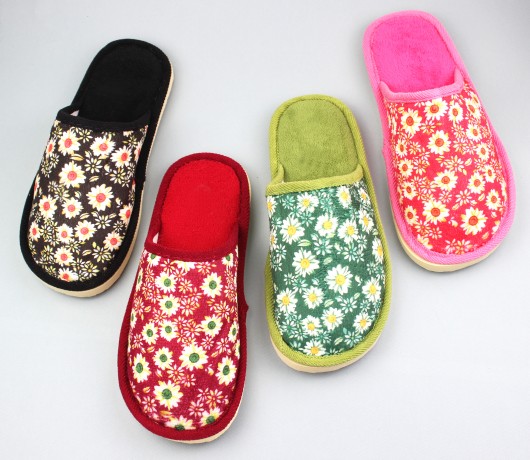 Тапочки  женские закрытые  