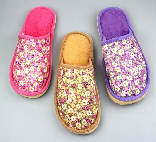 Тапочки  женские закрытые  