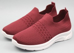 Кроссовки женские  