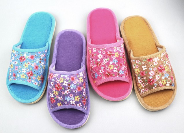 Тапочки женские открытые  