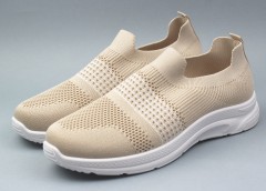 Кроссовки женские 