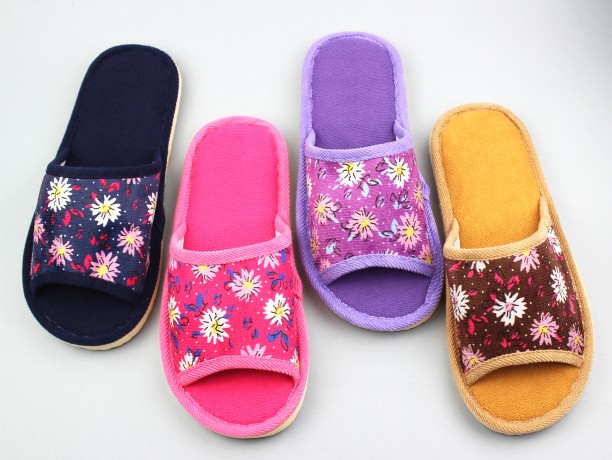 Тапочки женские открытые     