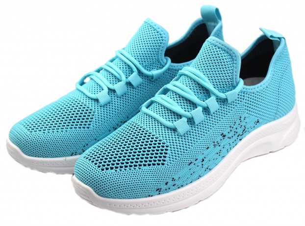 Кроссовки женские    