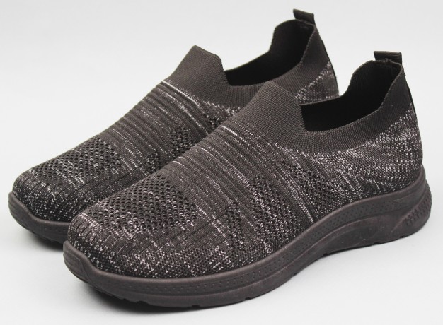 Кроссовки женские  