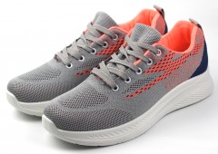 Кроссовки женские   