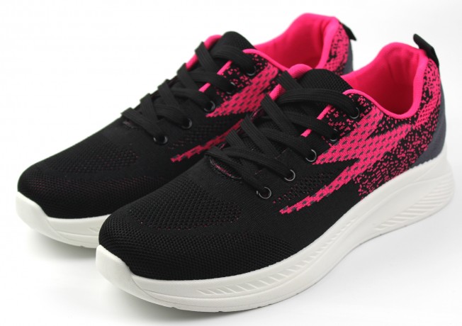 Кроссовки женские   