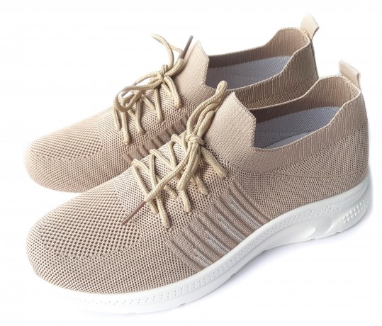 Кроссовки женские  