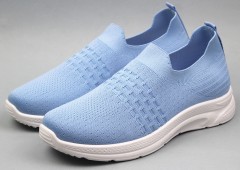 Кроссовки женские  