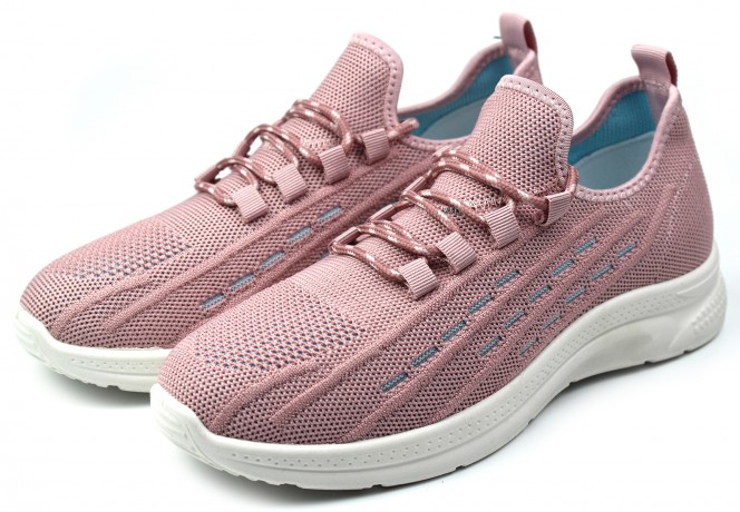 Кроссовки женские   