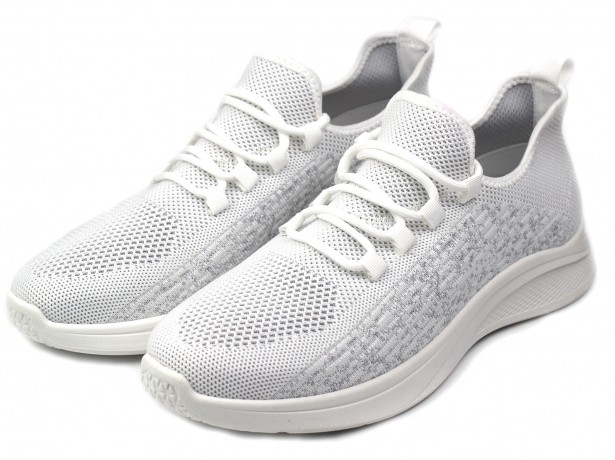 Кроссовки женские 