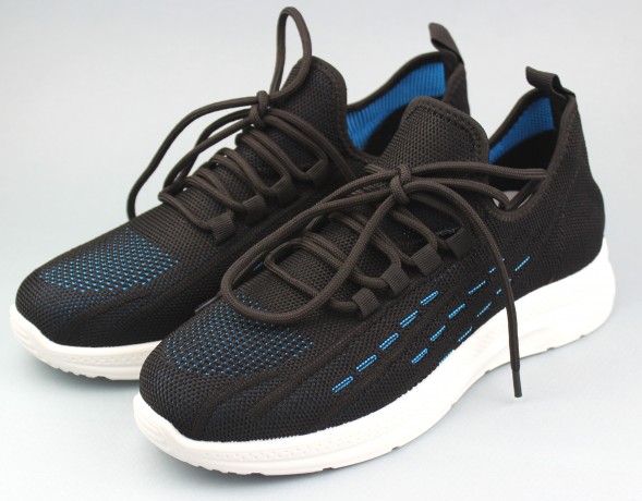 Кроссовки женские  