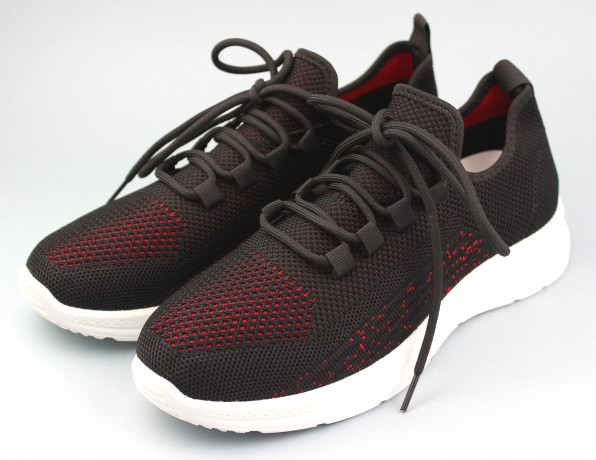 Кроссовки женские    