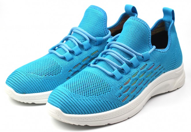 Кроссовки женские   