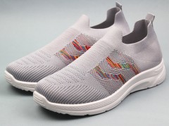 Кроссовки женские   