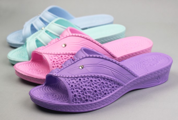 Сланцы женские 