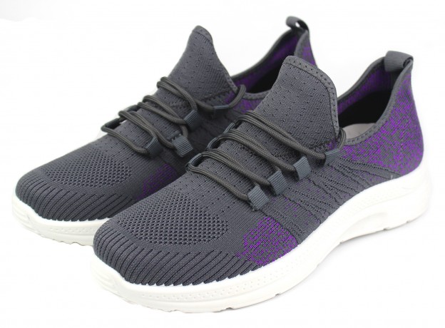 Кроссовки женские  