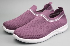 Кроссовки женские    