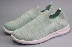 Кроссовки женские   