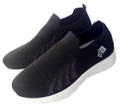 Кроссовки женские